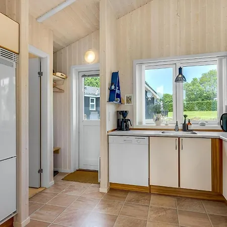 3 Bedroom Nice Home In Aabenraa Casa de Férias *