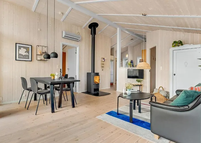 펜션 Three-bedroom In *